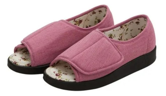 Open toe shoes deals